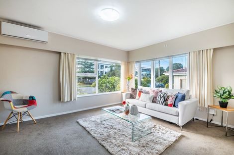 Photo of property in 1/771 Beach Road, Browns Bay, Auckland, 0630