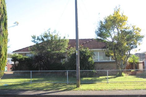 Photo of property in 8 Kerry Place, Papakura, 2110