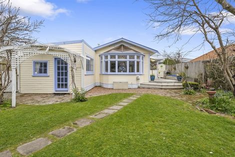 Photo of property in 16 Ariki Street, Boulcott, Lower Hutt, 5010