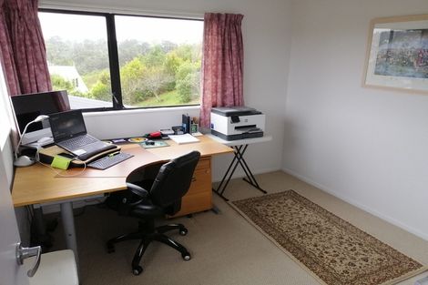 Photo of property in 24 Montclair Rise, Browns Bay, Auckland, 0630