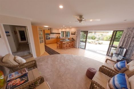 Photo of property in 8 Oribi Place, Whitianga, 3510