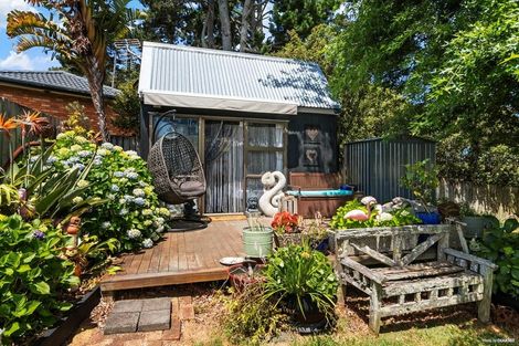 Photo of property in 64 Glenbervie Crescent, Massey, Auckland, 0614