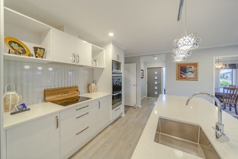 Photo of property in 18 Drake Crescent, Awatoto, Napier, 4110