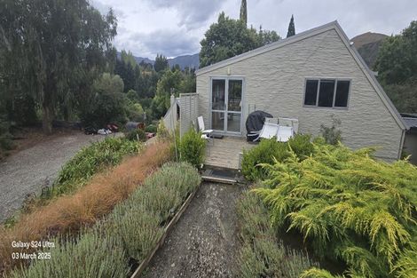 Photo of property in 1 Whitechapel Road, Arrow Junction, Queenstown, 9371