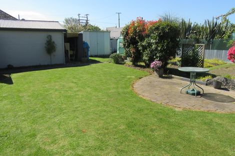Photo of property in 14 Oxford Street, Waimate, 7924