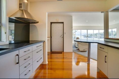 Photo of property in 40 Marine Parade, Macandrew Bay, Dunedin, 9014