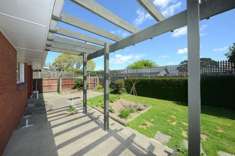 Photo of property in 25 Oakfield Street, Burnside, Christchurch, 8053