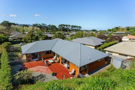 Photo of property in 4 Leanne Way, Waikanae Beach, Waikanae, 5036
