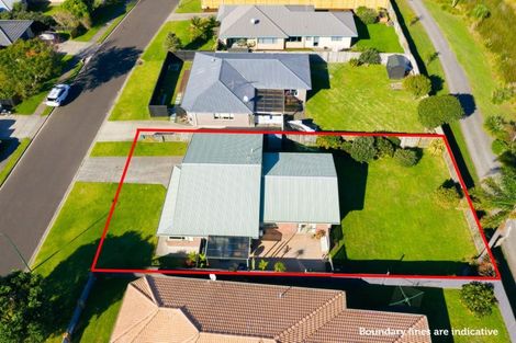 Photo of property in 8 Webb Place, Papamoa Beach, Papamoa, 3118