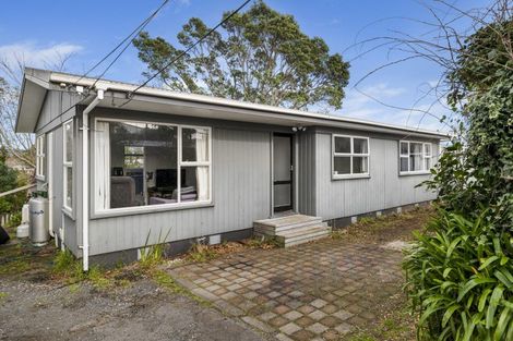 Photo of property in 8a Elm Grove, Westown, New Plymouth, 4310