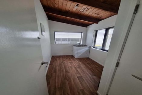 Photo of property in 116 Whangaparaoa Road, Red Beach, 0932