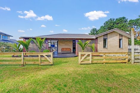 Photo of property in 364 One Tree Point Road, One Tree Point, 0118