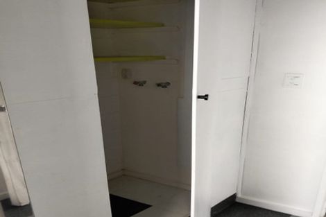 Photo of property in 112 Akaroa Drive, Maupuia, Wellington, 6022