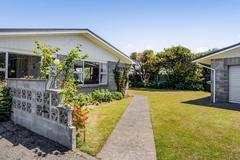 Photo of property in 54 Murray Avenue, Hawera, 4610