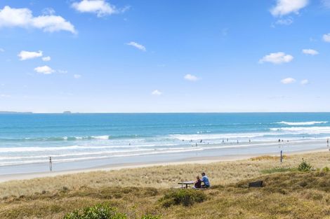 Photo of property in 2/134 Marine Parade, Mount Maunganui, 3116