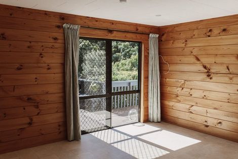 Photo of property in 6 Gates Road, Waikanae Beach, Waikanae, 5036