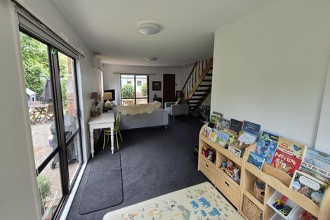 Photo of property in 142 Victoria Avenue, Hokowhitu, Palmerston North, 4410