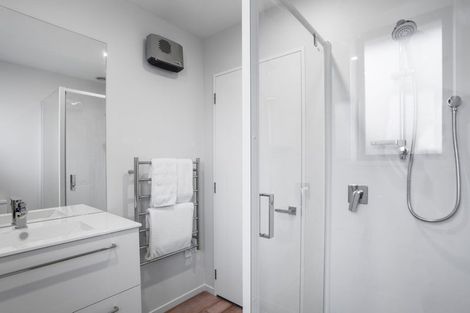 Photo of property in 28 Blakely Street, Amberley, 7410