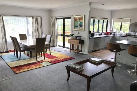 Photo of property in 9 Mcewen Crescent, Riverstone Terraces, Upper Hutt, 5018