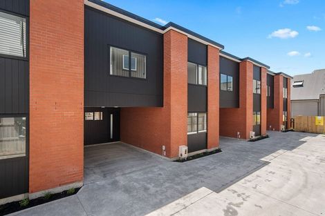 Photo of property in 2/30 Cameron Road, Hamilton East, Hamilton, 3216