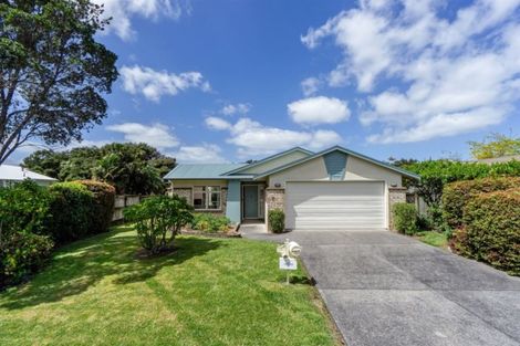 Photo of property in 7 Cinnabar Place, Westgate, Auckland, 0614