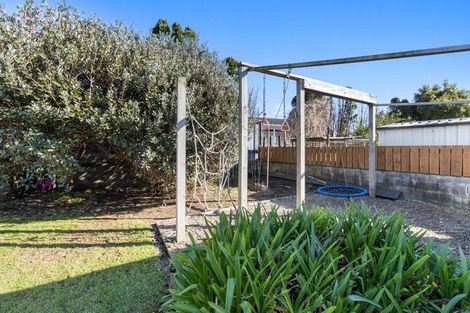 Photo of property in 5 Smeaton Road, Bell Block, New Plymouth, 4312