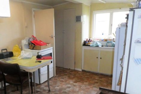 Photo of property in 56 Stafford Street, Hampden, 9410