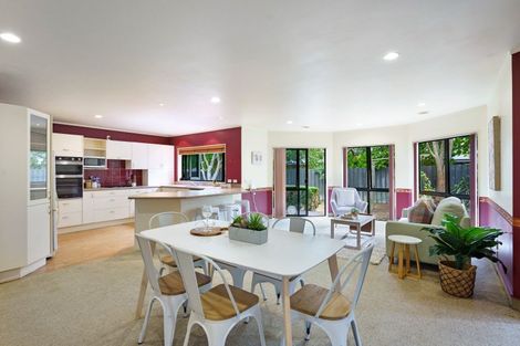 Photo of property in 10 Tararua Crescent, Otaki, 5512