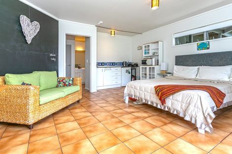 Photo of property in 112 Oratia Place, Onemana, Whangamata, 3691