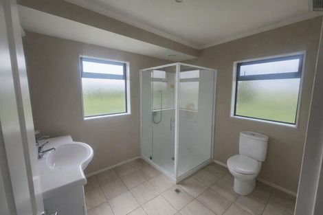 Photo of property in 54 Harvey Road, Waiuku, 2683