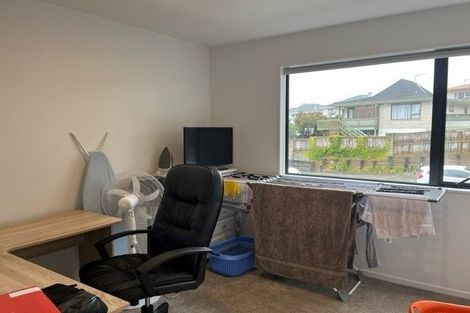 Photo of property in 4/60 Highland Drive, Highland Park, Auckland, 2010