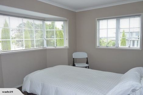 Photo of property in 50 Wade River Road, Stanmore Bay, Whangaparaoa, 0932