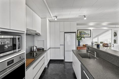 Photo of property in 1 Gunns Crescent, Cashmere, Christchurch, 8022