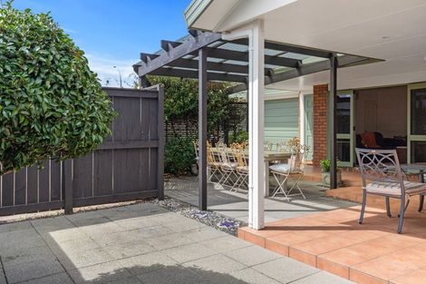 Photo of property in 15a Sandwich Road, St Andrews, Hamilton, 3200