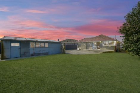 Photo of property in 11 Glenora Place, Hornby, Christchurch, 8042