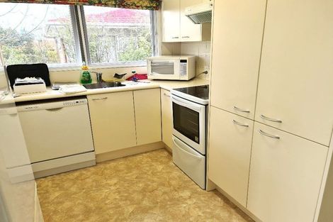 Photo of property in 125 Reeves Road, Pakuranga Heights, Auckland, 2010