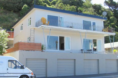 Photo of property in 1/428 Evans Bay Parade, Hataitai, Wellington, 6021