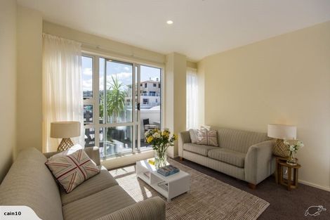 Photo of property in Stadium Garden Flats, 406/107 Thorndon Quay, Pipitea, Wellington, 6011