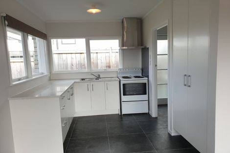 Photo of property in 1/176 Archers Road, Glenfield, Auckland, 0629