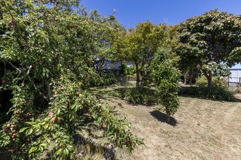 Photo of property in 7 Kawau Grove, Waikanae Beach, Waikanae, 5036