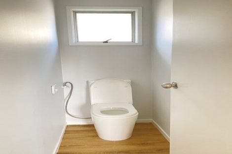 Photo of property in 75 Lewisham Street, Highland Park, Auckland, 2010