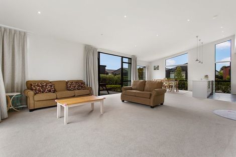 Photo of property in 11 Parachute Crescent, Papakura, 2110