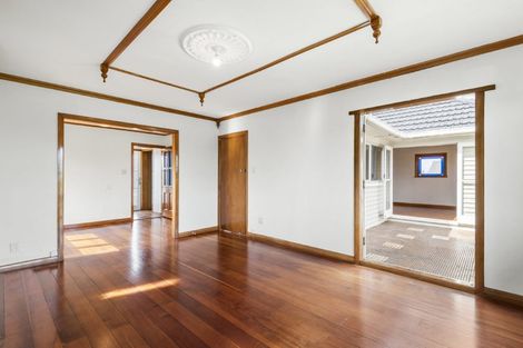 Photo of property in 108 Eversleigh Road, Belmont, Auckland, 0622