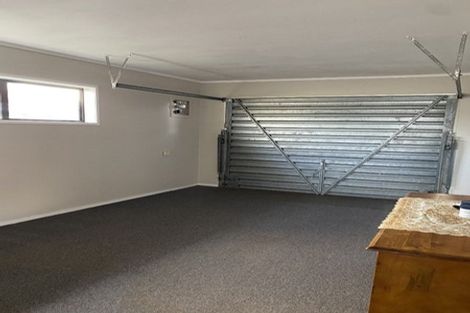 Photo of property in 2/86 Howe Street, Howick, Auckland, 2014