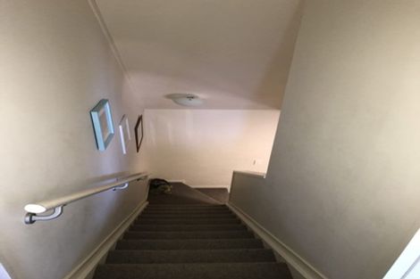 Photo of property in 6a Sunward Rise, Glenfield, Auckland, 0629