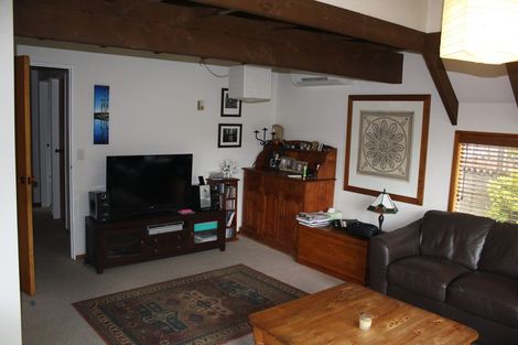 Photo of property in 121 Mairangi Road, Wilton, Wellington, 6012