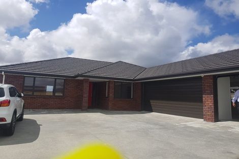 Photo of property in 5 Cyprus Place, Fitzherbert, Palmerston North, 4410