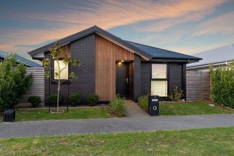 Photo of property in 3 Eminence Drive, Northwood, Christchurch, 8051