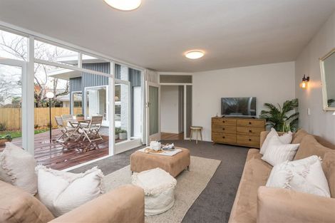 Photo of property in 38 Burnside Crescent, Burnside, Christchurch, 8053