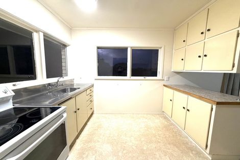 Photo of property in 1/3 Cheryl Place, Hillcrest, Auckland, 0627